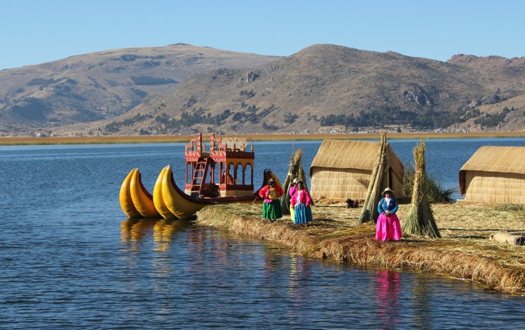 DIA 7 - LAGO TITICACA: